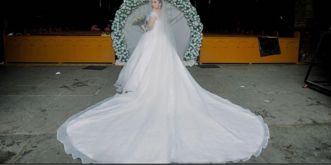 2 way Wedding gown for sale, Women's Fashion, Dresses & Sets, Evening