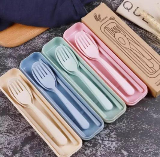 NEW 12pcs Unbreakable and Reusable Kids Party Dinnerware Utensils BPA Free-2sets 