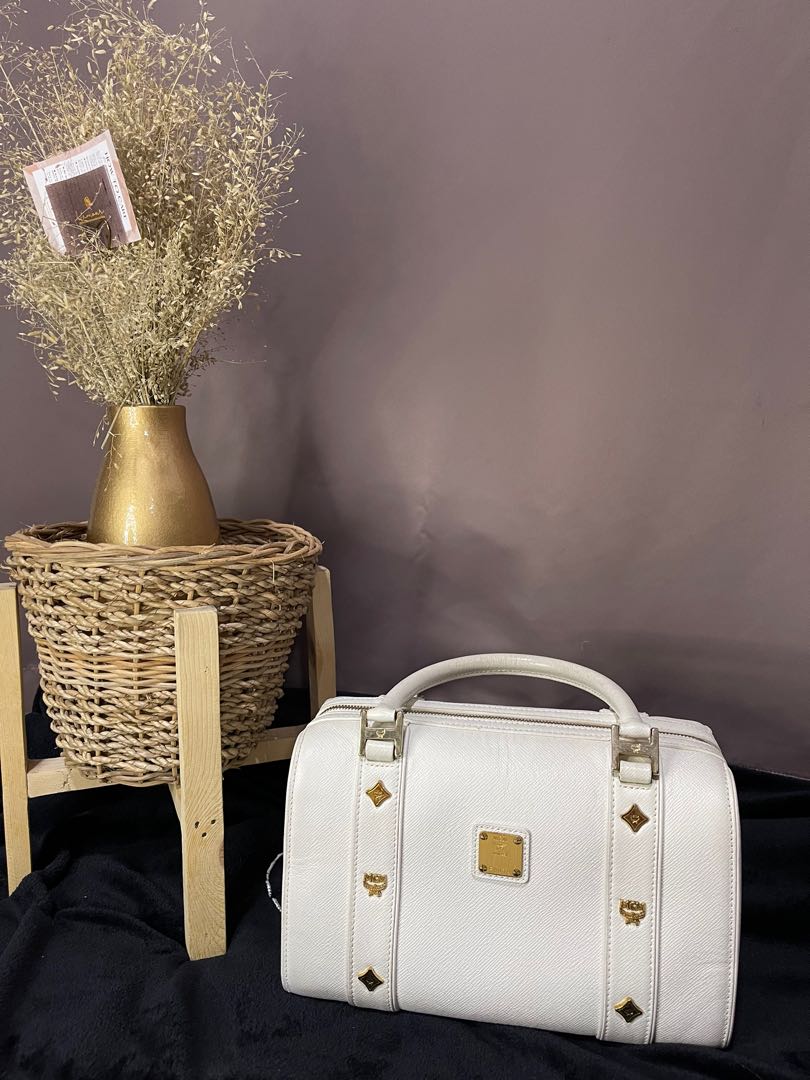 Mcm white bag deals