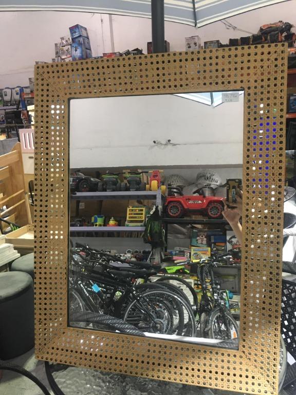 Wicker Mirror (Category: Mirrors) located in Muntinlupa City. Submitted by aussie.surplustore (Listing ID 1171463219, Image 1). Description: Wicker Mirror -91cm x 71cm) Price: 3,500 📌 Items are from Australia SURPLUS/USED or MALL PULL OUT Tested and Working 📍MODE OF PAYMENT: GCash or Bank Transfer NO COD TRANSACTION Payment first only. .