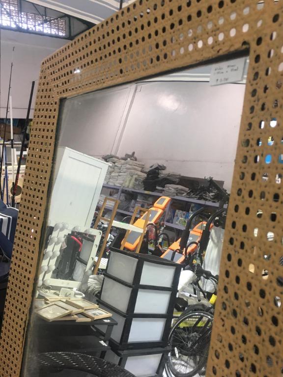 Wicker Mirror (Category: Mirrors) located in Muntinlupa City. Submitted by aussie.surplustore (Listing ID 1171463219, Image 2). Description: Wicker Mirror -91cm x 71cm) Price: 3,500 📌 Items are from Australia SURPLUS/USED or MALL PULL OUT Tested and Working 📍MODE OF PAYMENT: GCash or Bank Transfer NO COD TRANSACTION Payment first only. .