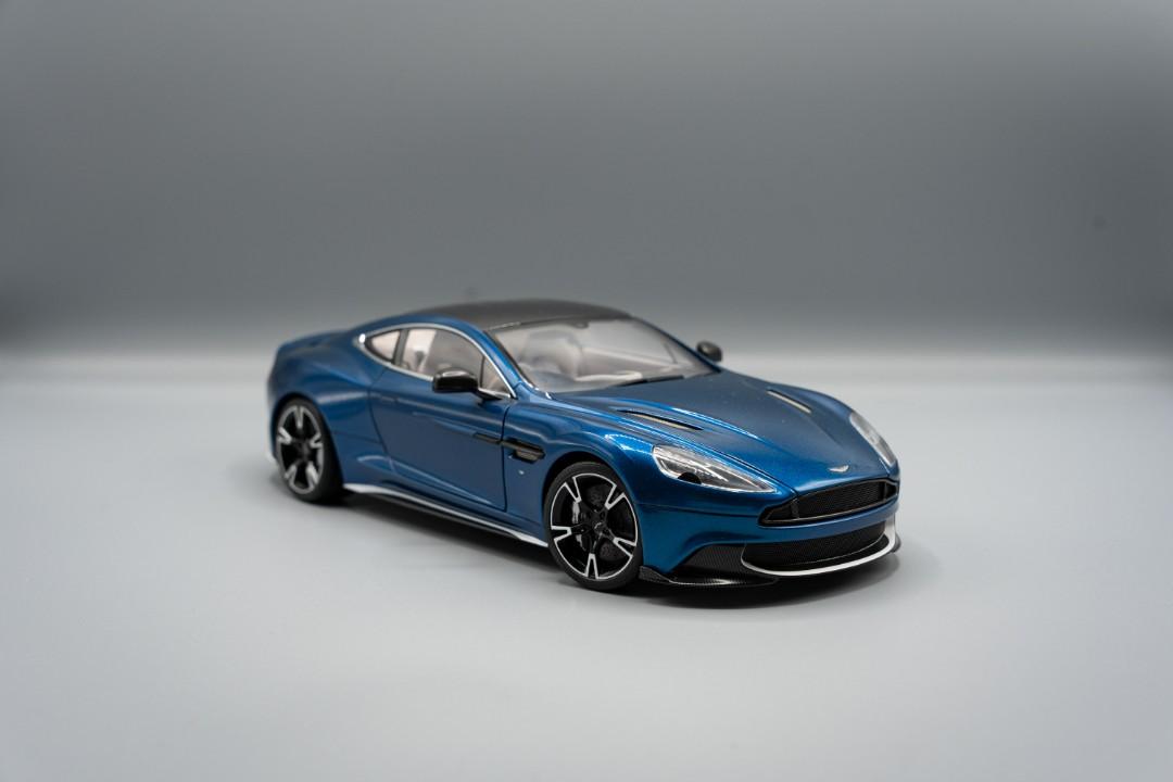 Aston martin vanquish s autoart top
