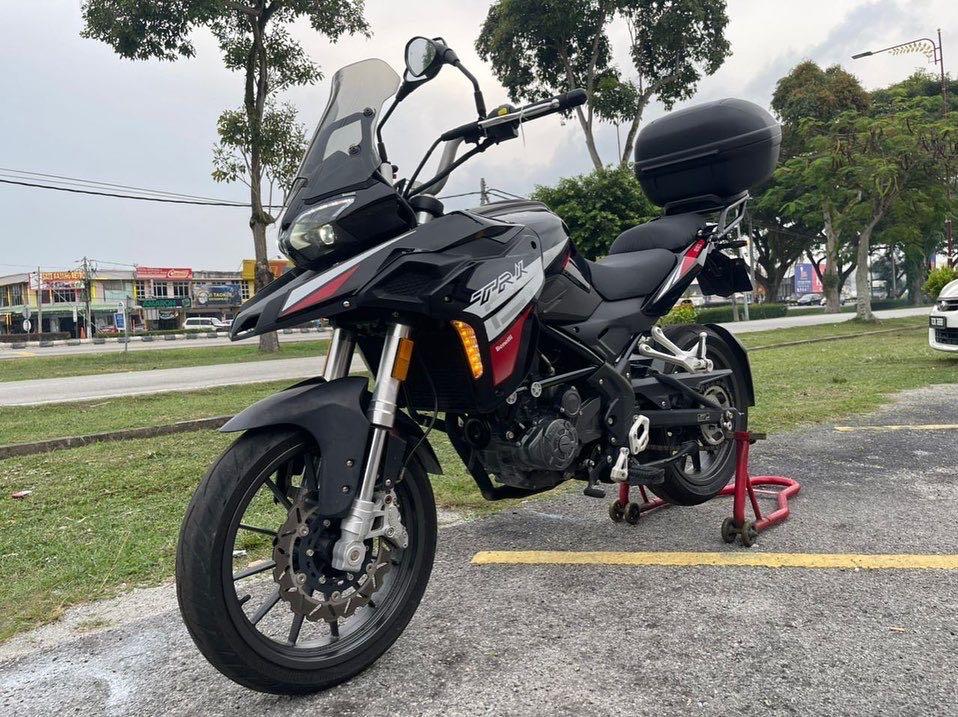 2019 Benelli Trk251 Trk 251 Givi Box Muka 300 . dominar versys