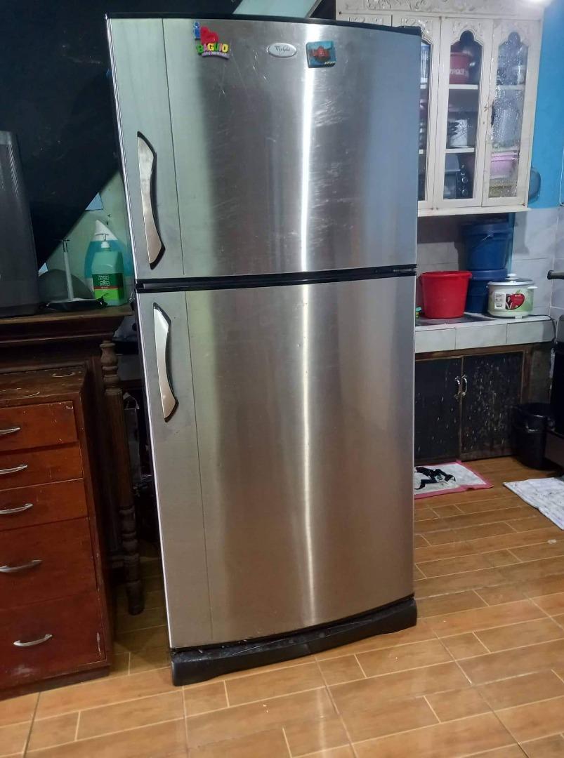 2nd hand whirlpool refrigerator, TV & Home Appliances, Kitchen