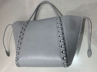 Alaia630003244337941128