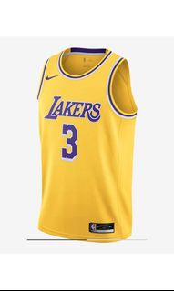 (Category: ) located in . Submitted by _ilovesneakersss (Listing ID 1176035297, Image 1). Description: .