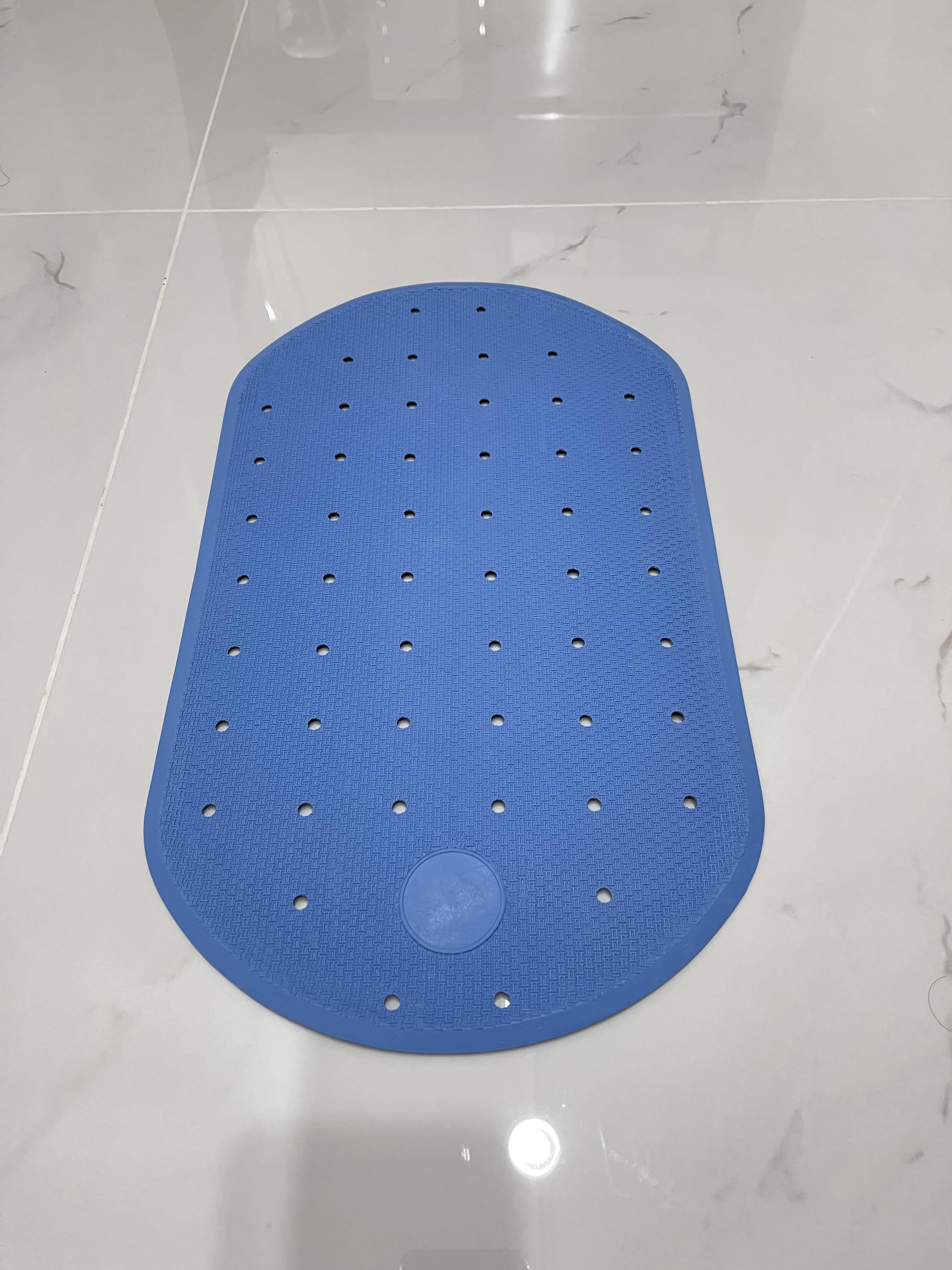 Anti slip bath mat, Babies & Kids, Bathing & Changing, Bathtub & Bath
