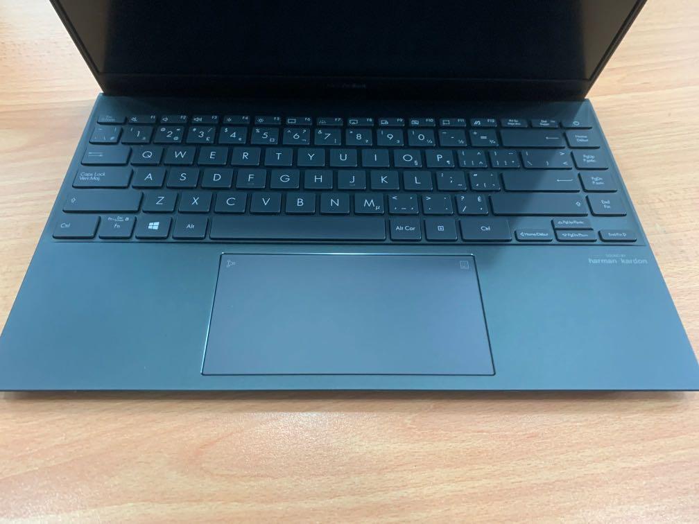 Asus ZenBook UM425U AMD Ryzen 5 5500 8GB 512GB AMD Graphics, Computers