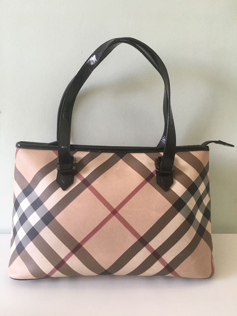 Authentic BURBERRY Nova Check Tote Bag, Luxury, Bags & Wallets on Carousell