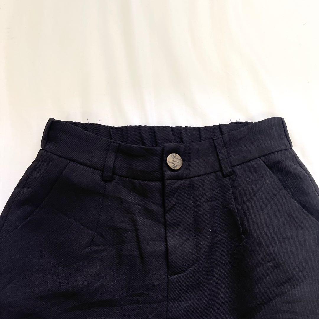 Black Shorts (Category: Shorts) located in Quezon City. Submitted by kcdeclutters (Listing ID 1175946150, Image 2). Description: Fits up to Size 24 Garterized back.
