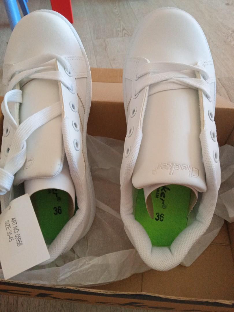 Checkers shoes, Men's Fashion, Footwear, Sneakers on Carousell