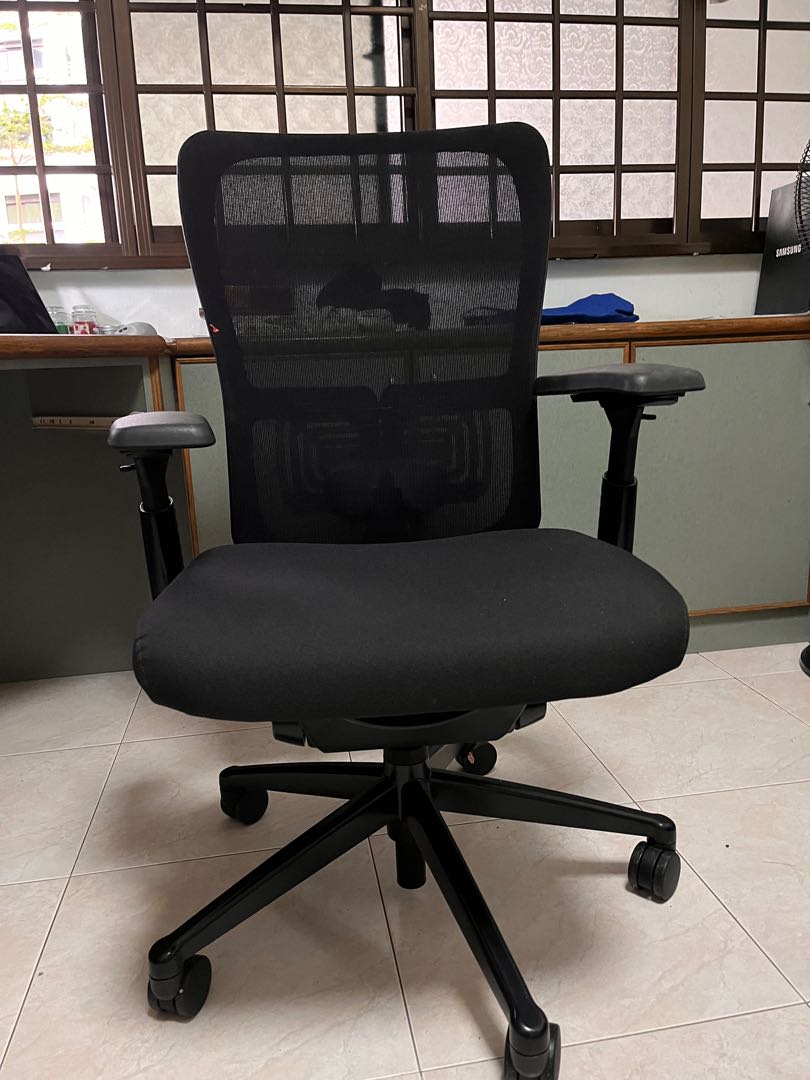 Computer Chair, Furniture & Home Living, Furniture, Chairs on Carousell