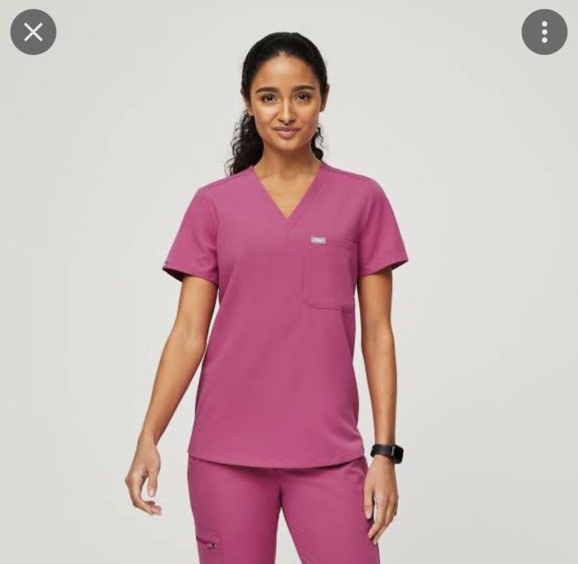 Figs Electric Orchid set in Catarina in XS and Yola in Small, Women's