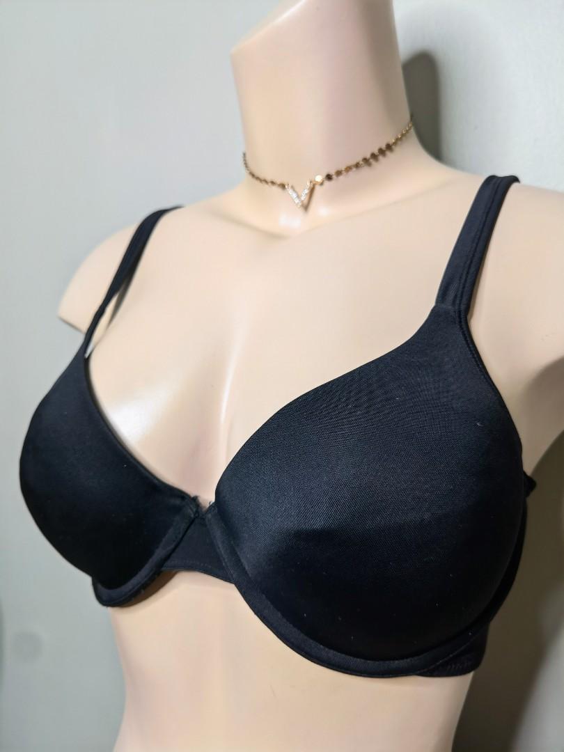 Hanes 36C Bra, Women's Fashion, Undergarments & Loungewear on