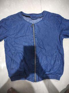 Jaket Bomber Jeans Katun