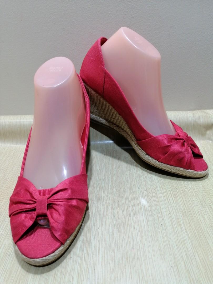 Lifestride peep toe wedge new arrivals