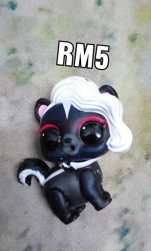 Black stripe lol pet hot sale