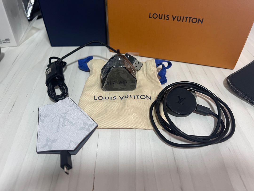 LOUIS VUITTON TAMBOUR horizon Charging cable and bag smart watch