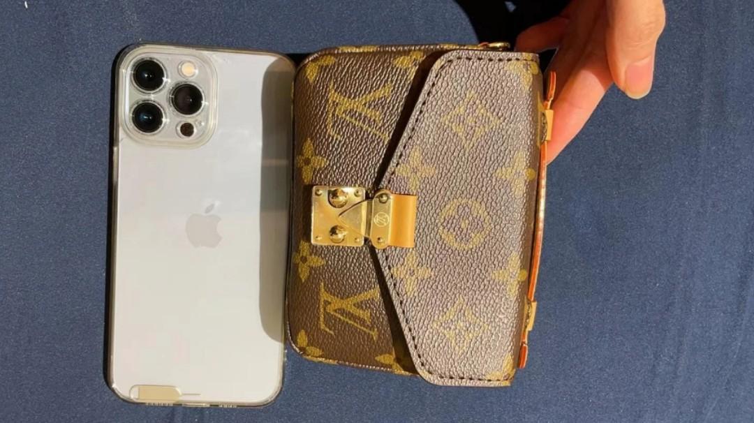 Comparing the Louis Vuitton Pochette Metis and the Micro Metis