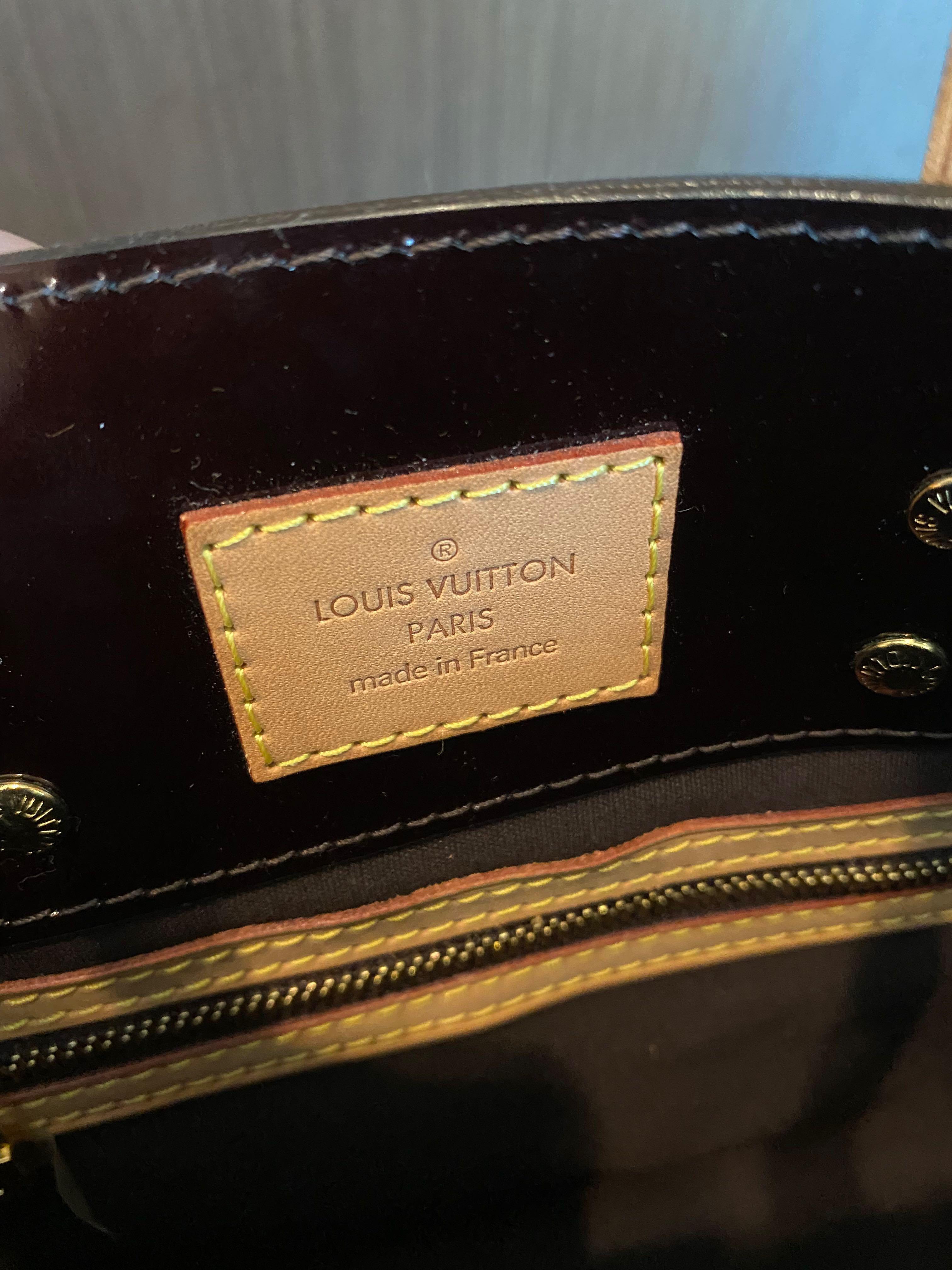 Louis Vuitton Monogram Vernis Reade PM Tote (SHF-5baQ5S)