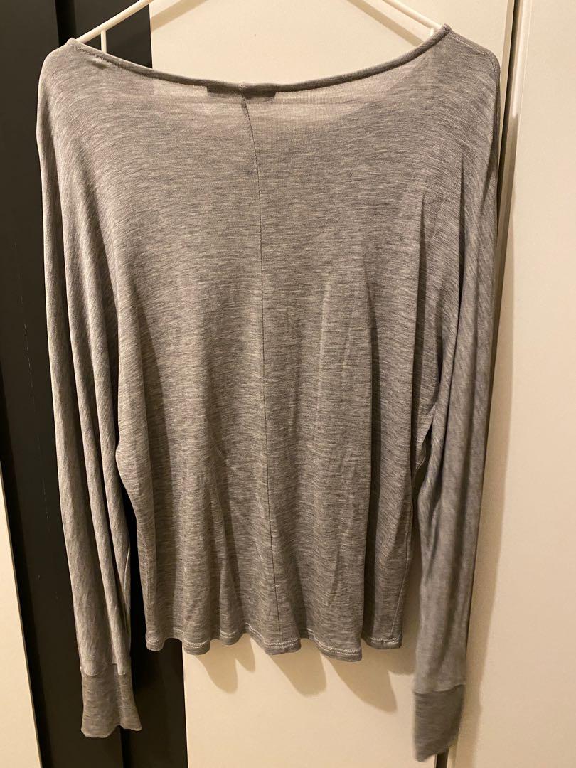 Mango pullover (Category: Longsleeves) located in Taguig. Submitted by janhyds (Listing ID 1176025416, Image 2). Description: .