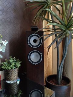 (Category: ) located in . Submitted by ashtond (Listing ID 1176023125, Image 1). Description: .