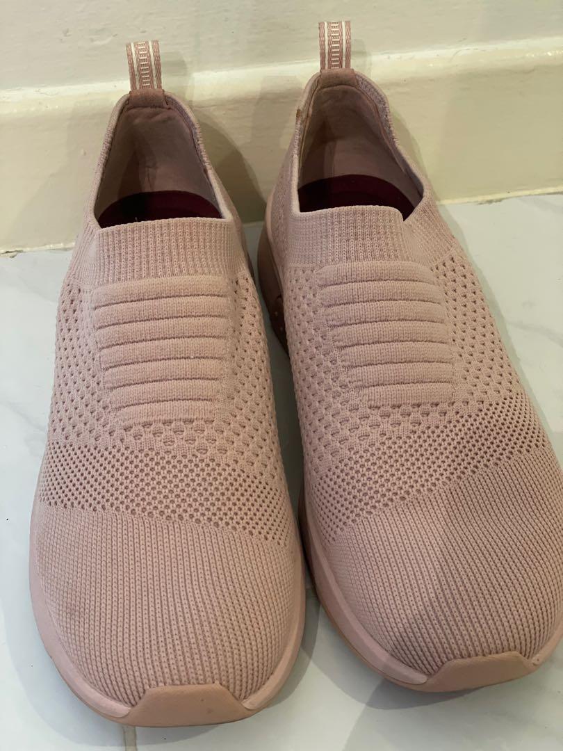 Mark nason new arrivals slip on