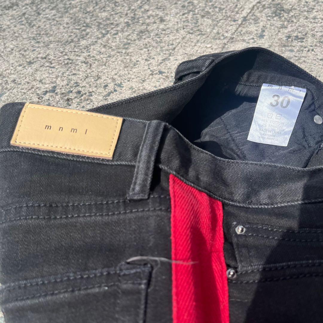 MNML M75 Track Stretch Denim (Category: Jeans) located in Quezon City. Submitted by theiiclothing (Listing ID 1175896951, Image 3). Description: FOR SALE: MNML M75 Track Stretch Denim Size 30 waist 9.5/10 condition (used once) Selling for only 2k! GCash/BDO online Lalamove/Shipping Message me for sure buyers.