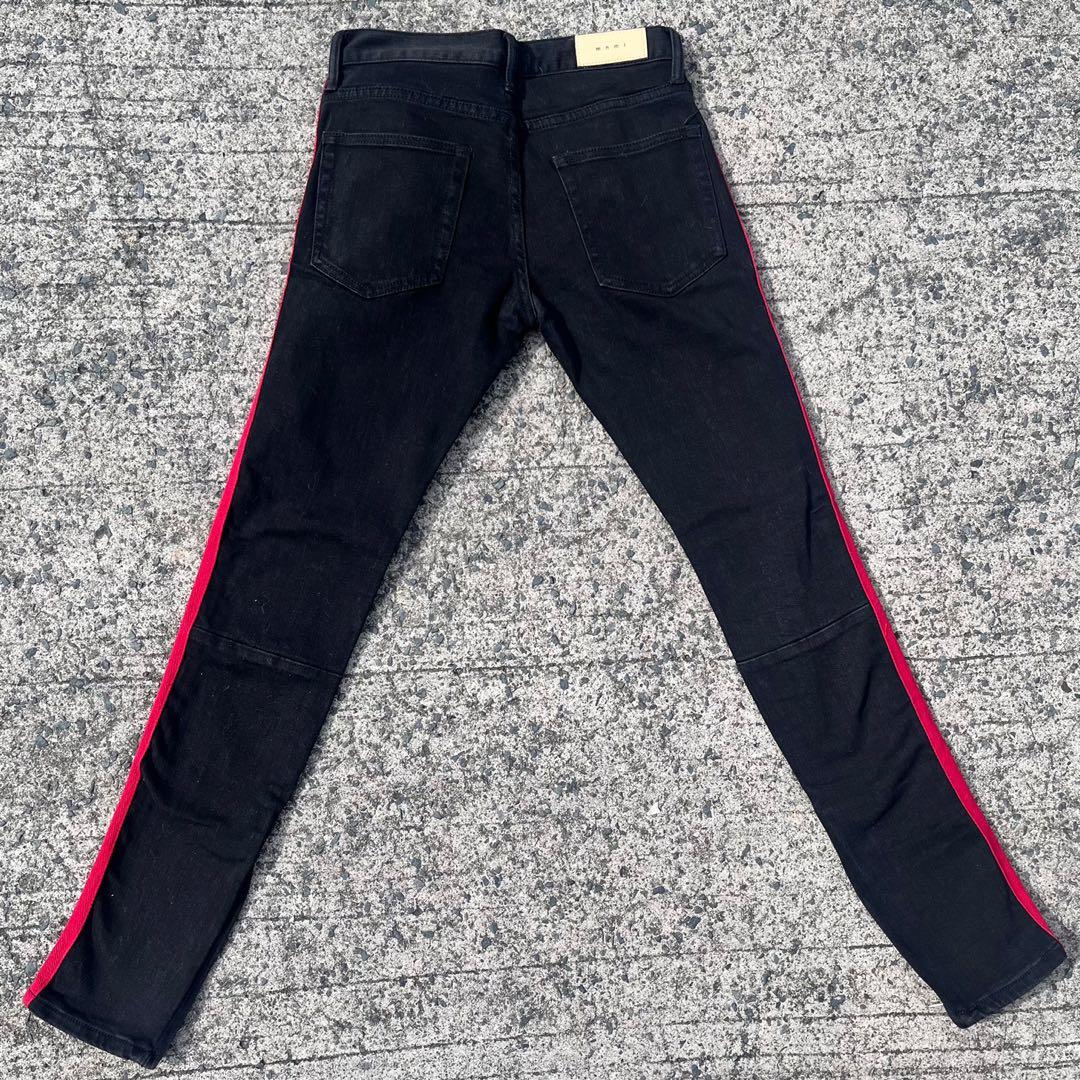 MNML M75 Track Stretch Denim (Category: Jeans) located in Quezon City. Submitted by theiiclothing (Listing ID 1175896951, Image 2). Description: FOR SALE: MNML M75 Track Stretch Denim Size 30 waist 9.5/10 condition (used once) Selling for only 2k! GCash/BDO online Lalamove/Shipping Message me for sure buyers.