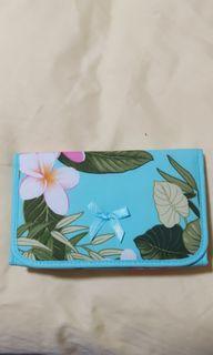 Naraya makeup pouch with mirror