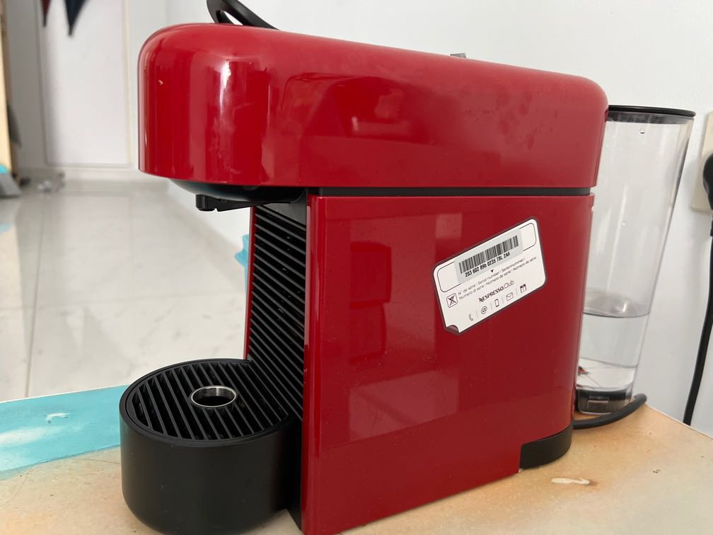 Nespresso Essenza Plus Coffee Machine, Food & Drinks, Beverages on