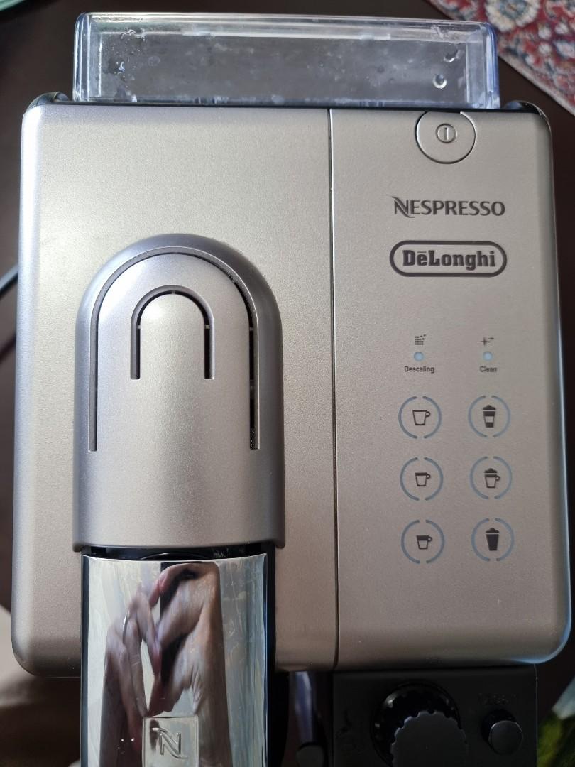 Nespresso Lattissima Touch with built in Milk Frother and 25 coffee