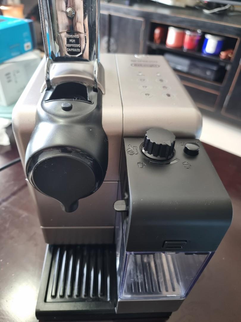 Nespresso Lattissima Touch with built in Milk Frother and 25 coffee / espresso pods, TV & Home