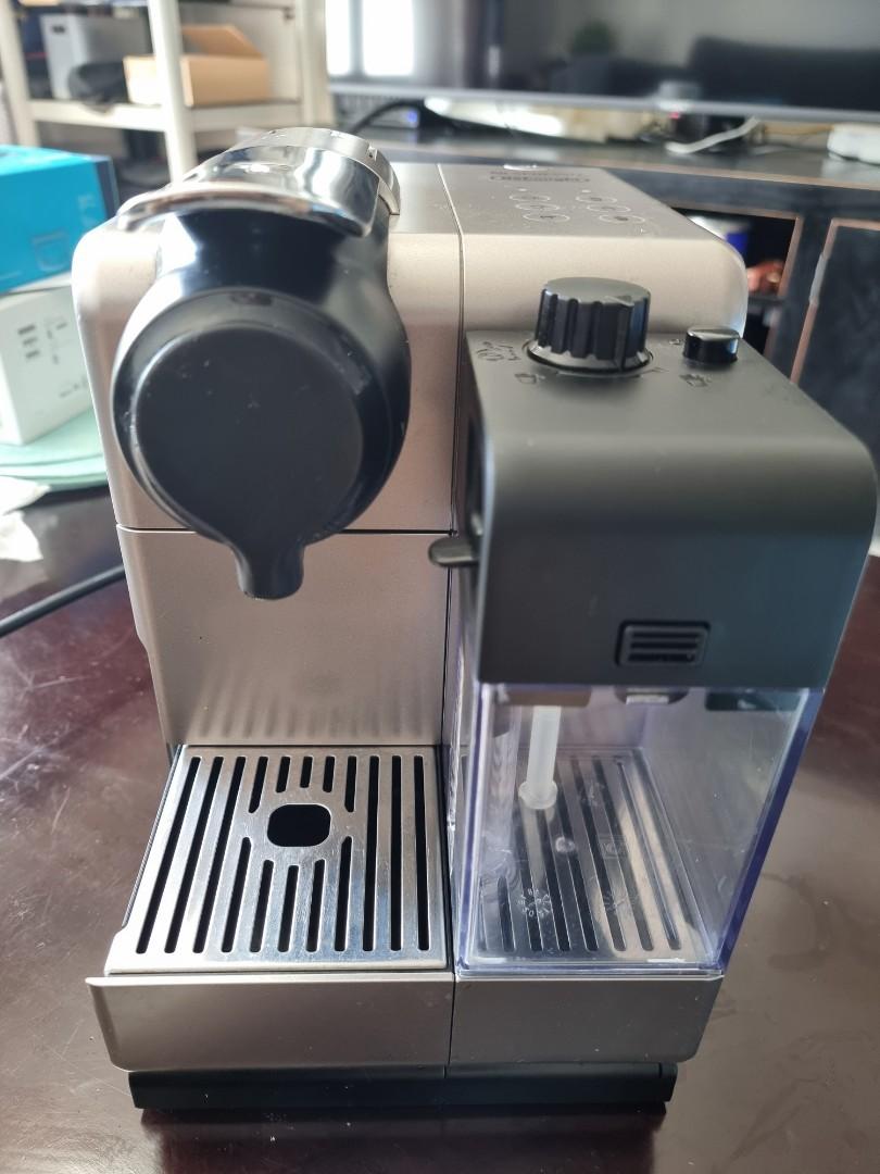 Nespresso Lattissima Touch with built in Milk Frother and 25 coffee / espresso pods, TV & Home