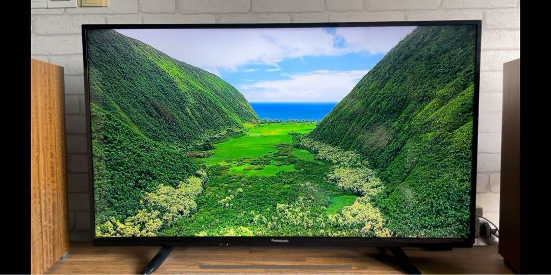 Panasonic 40inch TV Thin Bezel, TV & Home Appliances, TV
