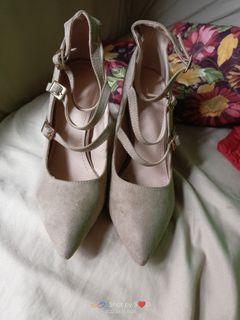 Parisian Nude heels