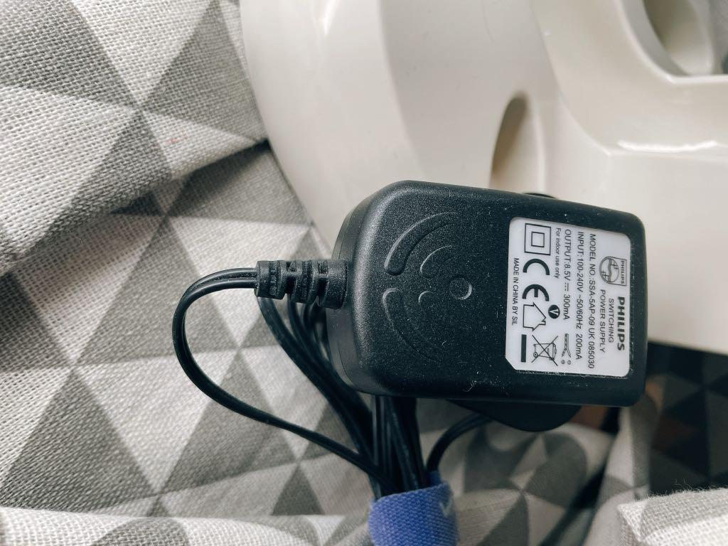 Philips FC6142/01 MiniVac Wet & Dry 4.8 V Vacuum Cleaner, TV & Home