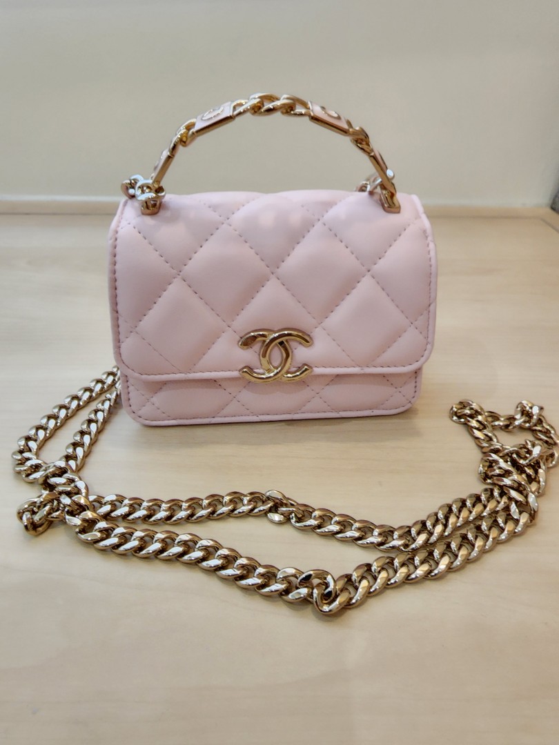 RARE !!! BNIB Chanel 22P Light Pink Coco Clutch on Chain Mini Flap