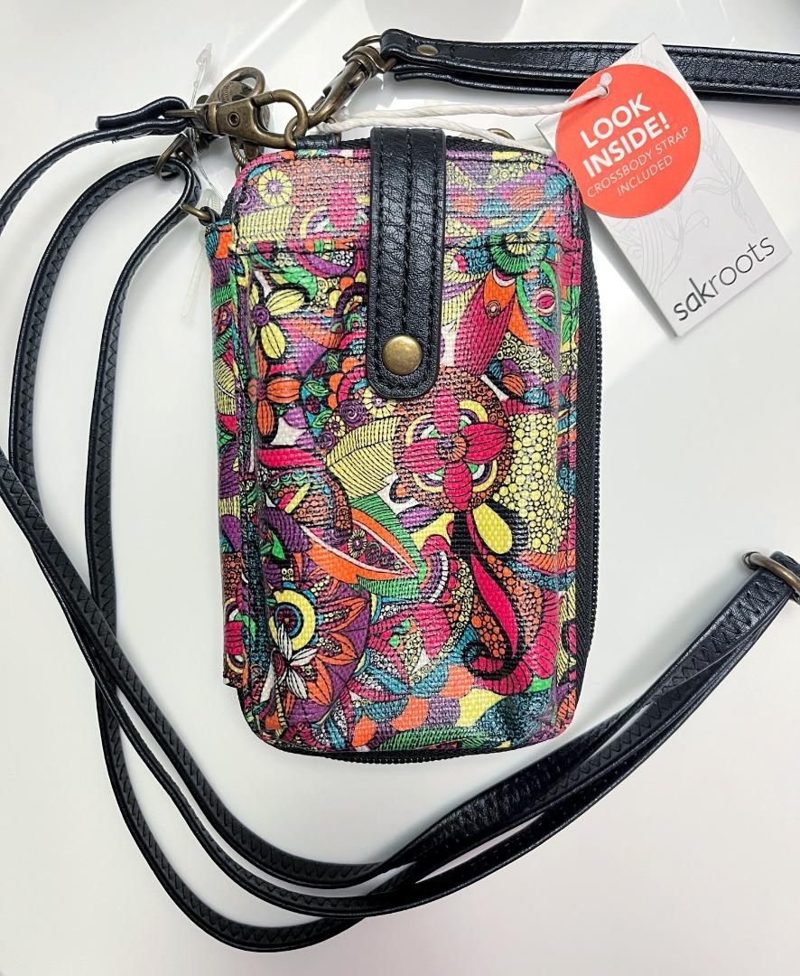 Sakroots on sale crossbody wristlet