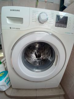(Category: ) located in . Submitted by hurry987 (Listing ID 1175876737, Image 1). Description: .