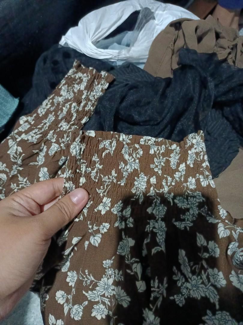 Shein floral dress (Category: Dresses) located in Bayombong. Submitted by nicsxoxo7 (Listing ID 1175974571, Image 3). Description: small on tag but may fit UpTo medium 18 inches armpit measurement 48 inches length.