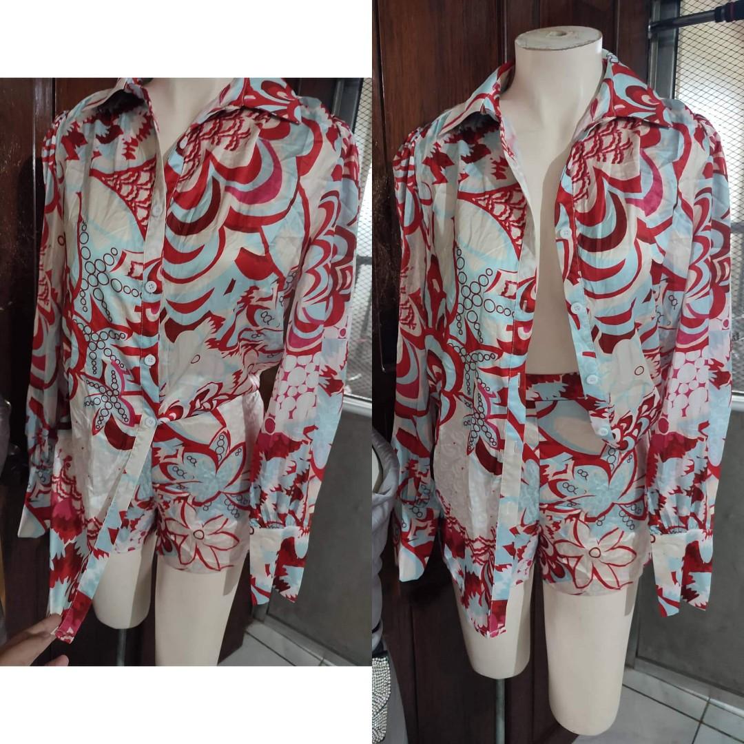 Silk short set (Category: Sets or Coordinates) located in Bayombong. Submitted by nicsxoxo7 (Listing ID 1175969369, Image 2). Description: cut tag , bought overseas rfs diko kasya 😭 fits medium - large hw short 16 inches waist via tape measure, length 16 inches top 22 inches armpit measurement 29 inches length.