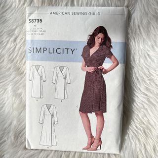 SIMPLICITY SEWING PATTERN - Wrap Dress