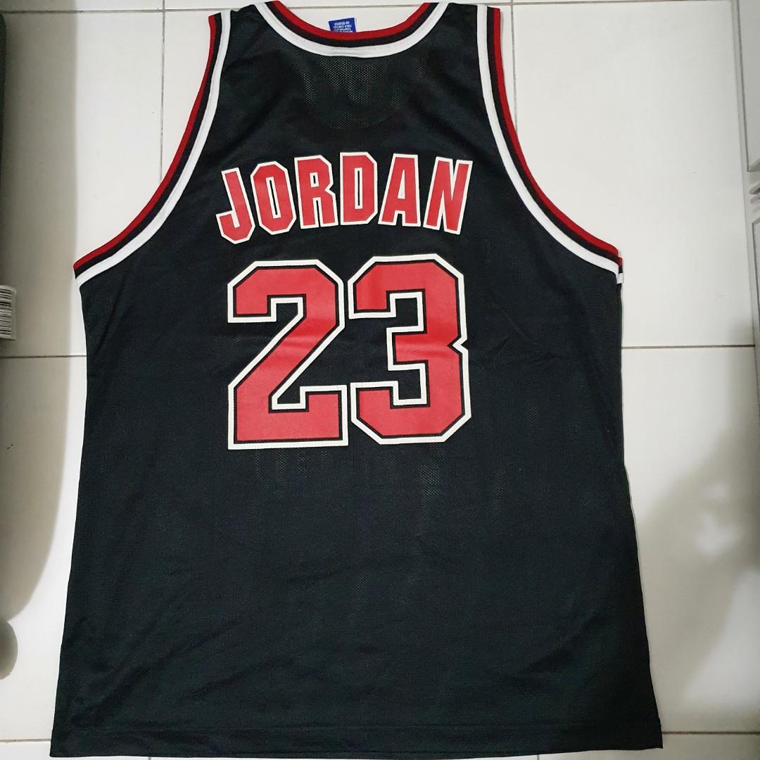 Michael Jordan legendary bulls black jersey, Men's Fashion, Activewear on  Carousell