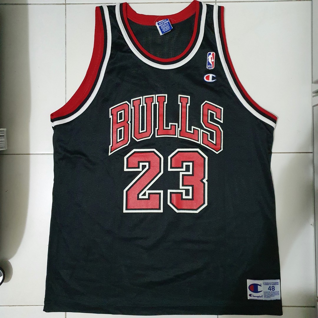 Vintage MICHAEL JORDAN #23 Chicago Bulls Black Champion NBA Jersey Sz 48