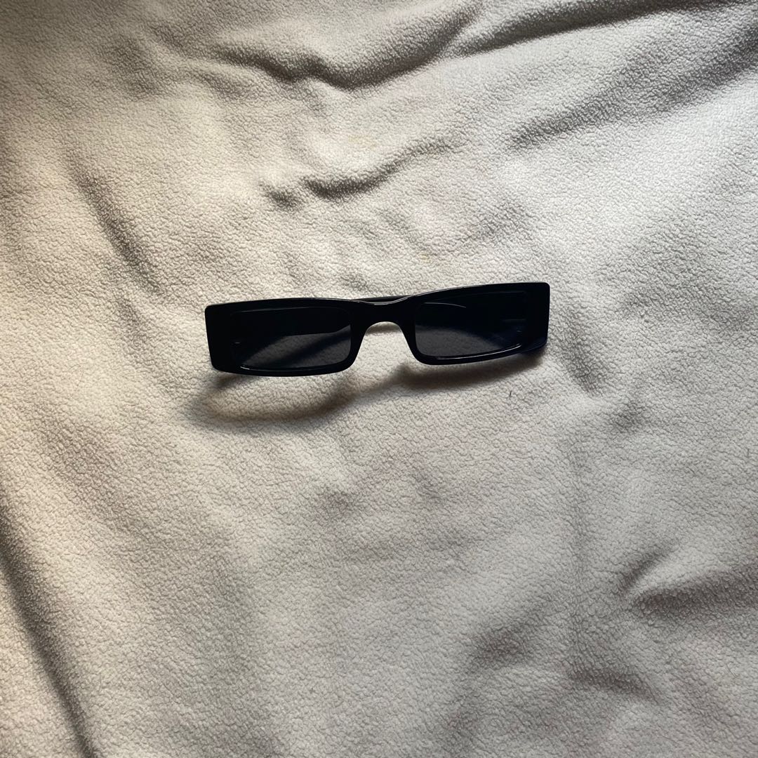 Y2k black sunglasses, Women's Fashion, Watches & Accessories