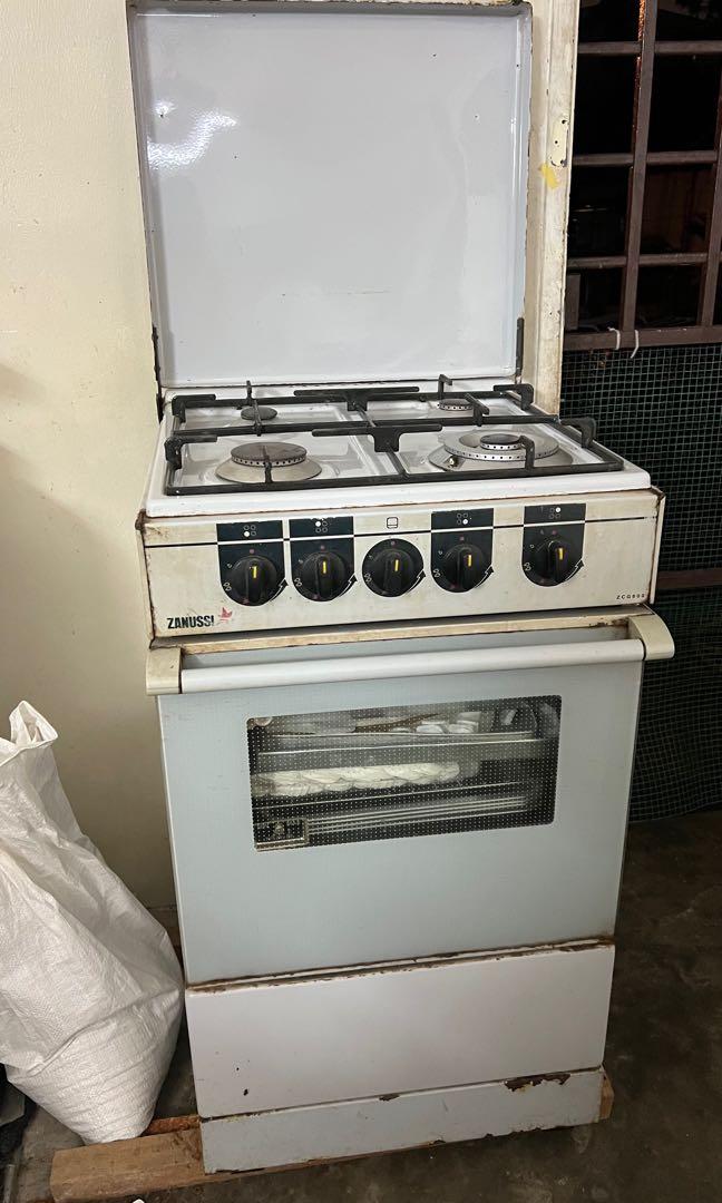 Zanussi stand alone gas cooker & oven, TV & Home Appliances, Kitchen