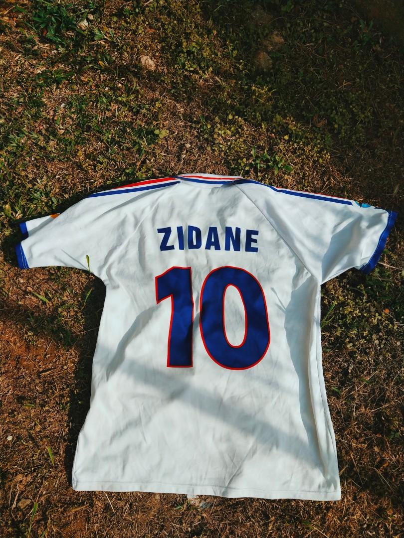 Zinedine Zidane France Retro Jersey, Men's Fashion, Activewear on Carousell