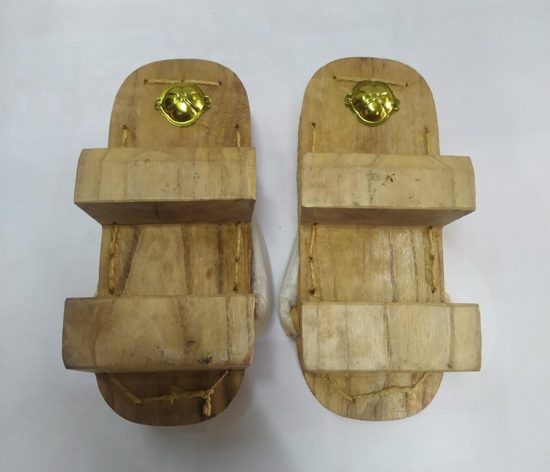 Asayu Japan Traditionele Tatami Sandalen Setta Zori – Zwarte Strepen (Maat 44) – Handgemaakt in Japan – Comfortabele Japanse Slippers van Tatami Gras – Authentiek Japans Design voor Binnen & Buiten