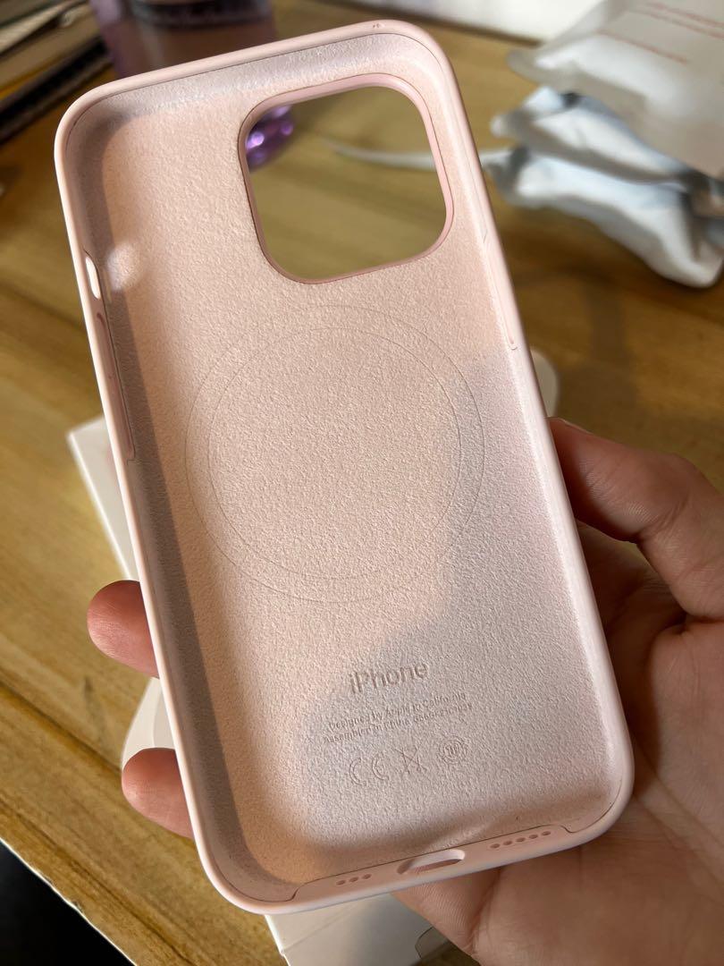 Apple silicone case with magsafe for iphone 13 pro (Category: Cases & Sleeves) located in Las Pinas. Submitted by ashdsm (Listing ID 1177652694, Image 2). Description: Used Apple silicone case with Magsafe for iphone 13 pro Chalk pink What u see is what u get. Actual pic.